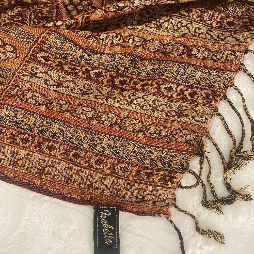 Isabella Scarf - Picture 3 of 5